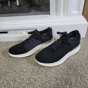 Moshn by Klogs Rythm Black White And Gray Athletic Shoes, Size 8